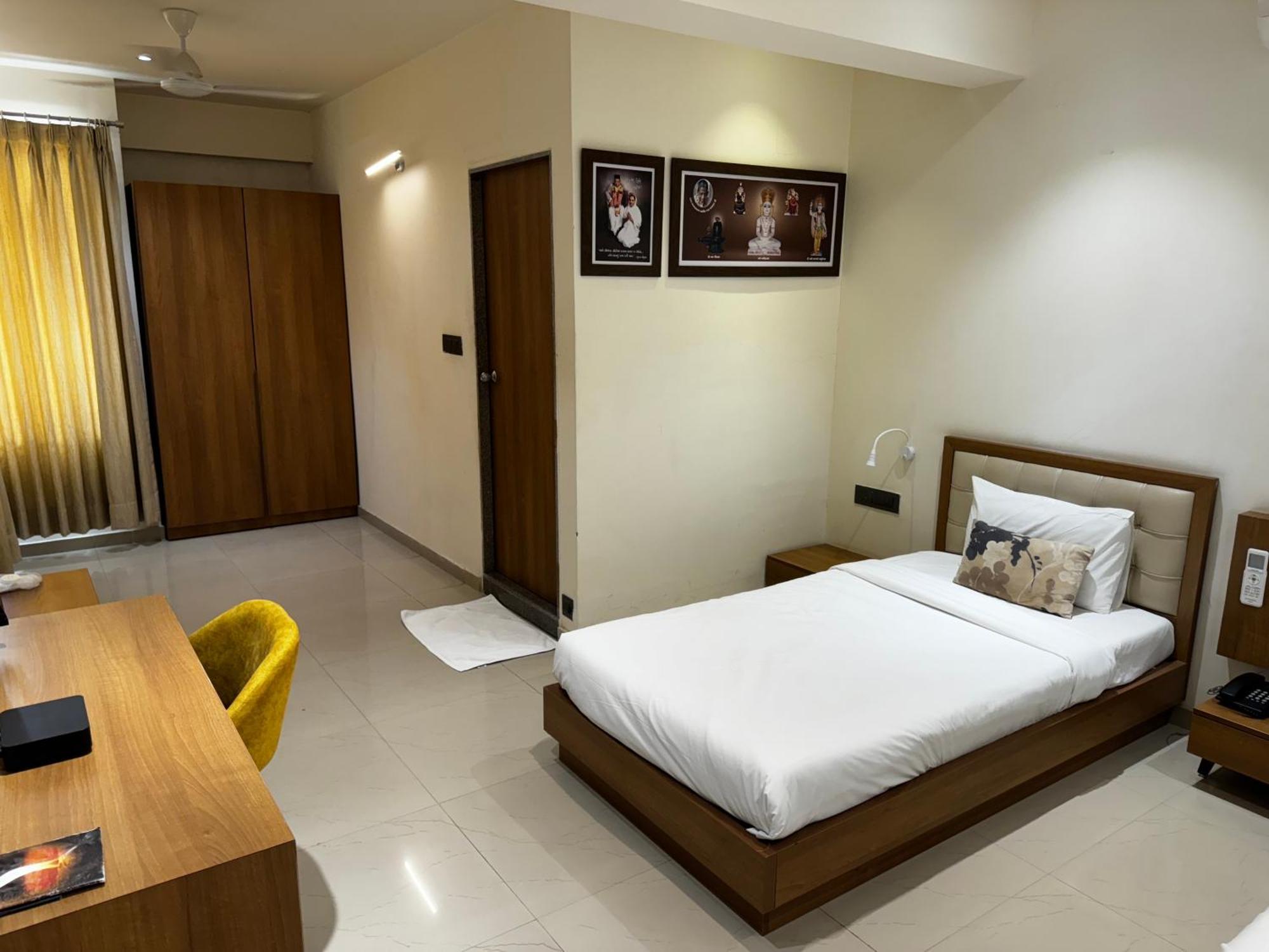 Siara Styles Amba Suites, Ґандінаґар Екстер'єр фото