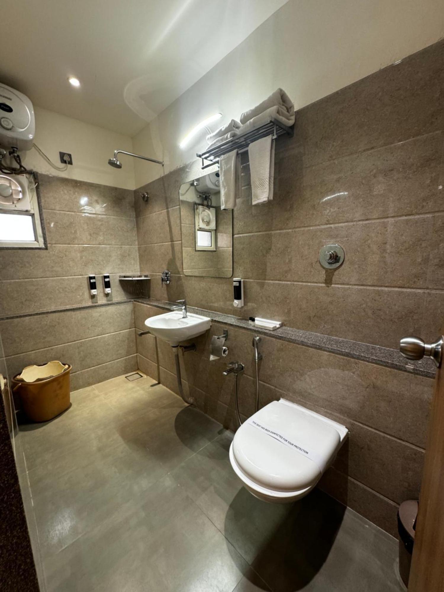 Siara Styles Amba Suites, Ґандінаґар Екстер'єр фото