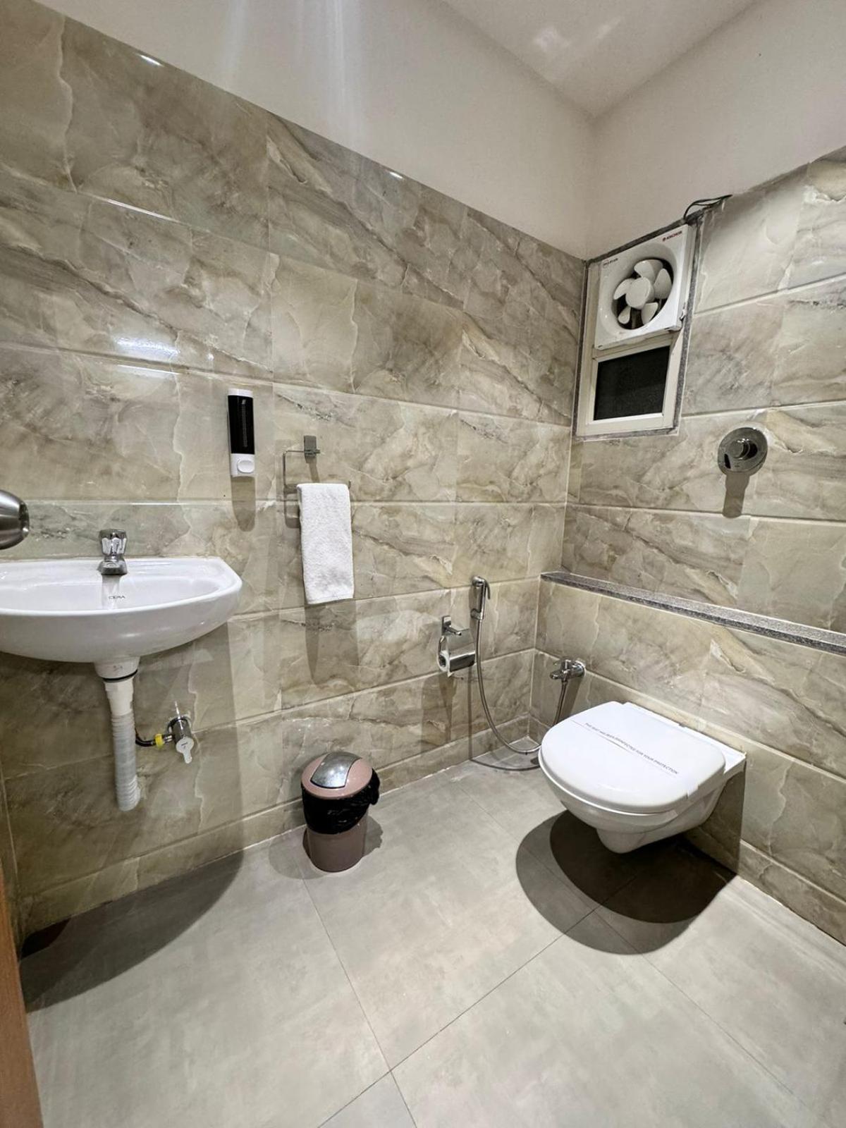 Siara Styles Amba Suites, Ґандінаґар Екстер'єр фото